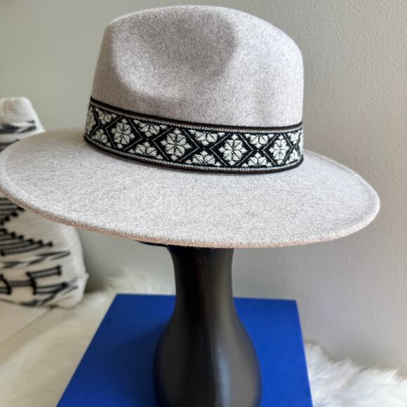 NWT Gray Wide Brim Felt Rancher Fedora Hat with Woven Jacquard Aztec Band main image 5